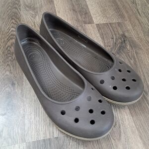 Crocs Women's Airy Ballet Flats Size 9 Brown Rubber Slip-on Flats EUC Comfort